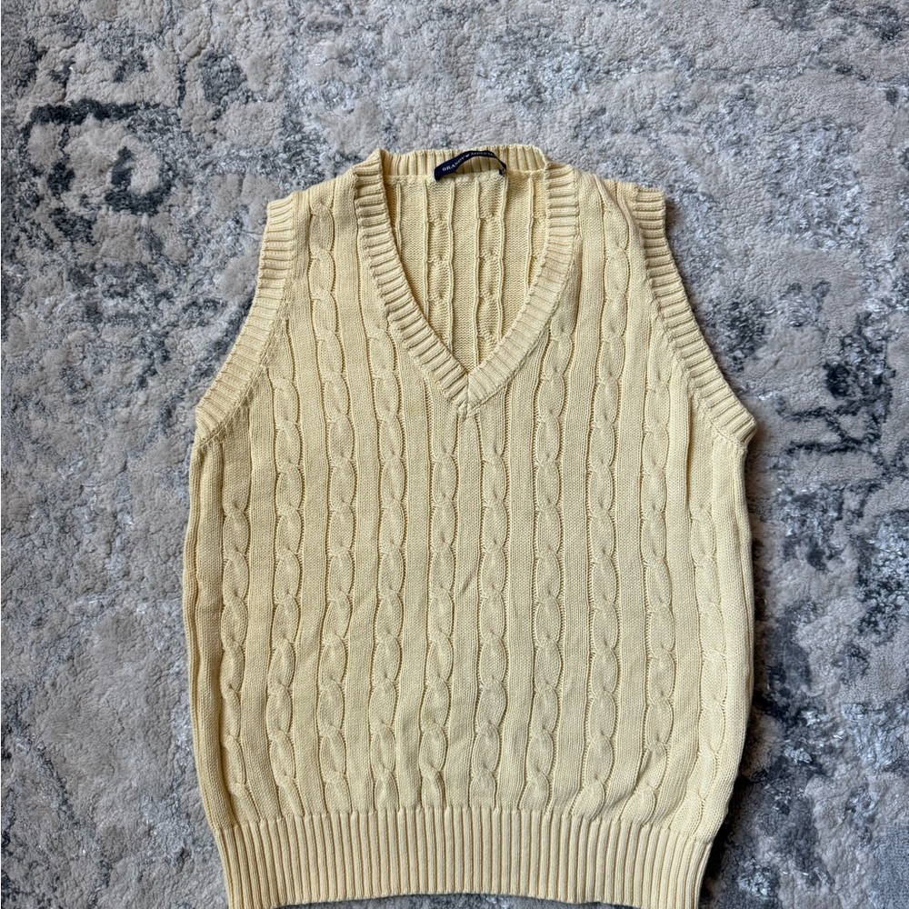 Brandy Melville V-Neck Sweater Vest - Cream